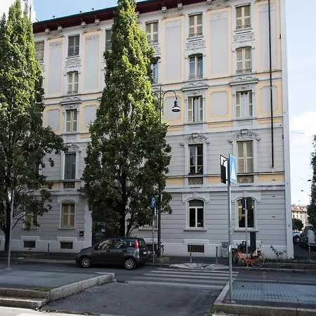 Youhosty - Pavia 7 *